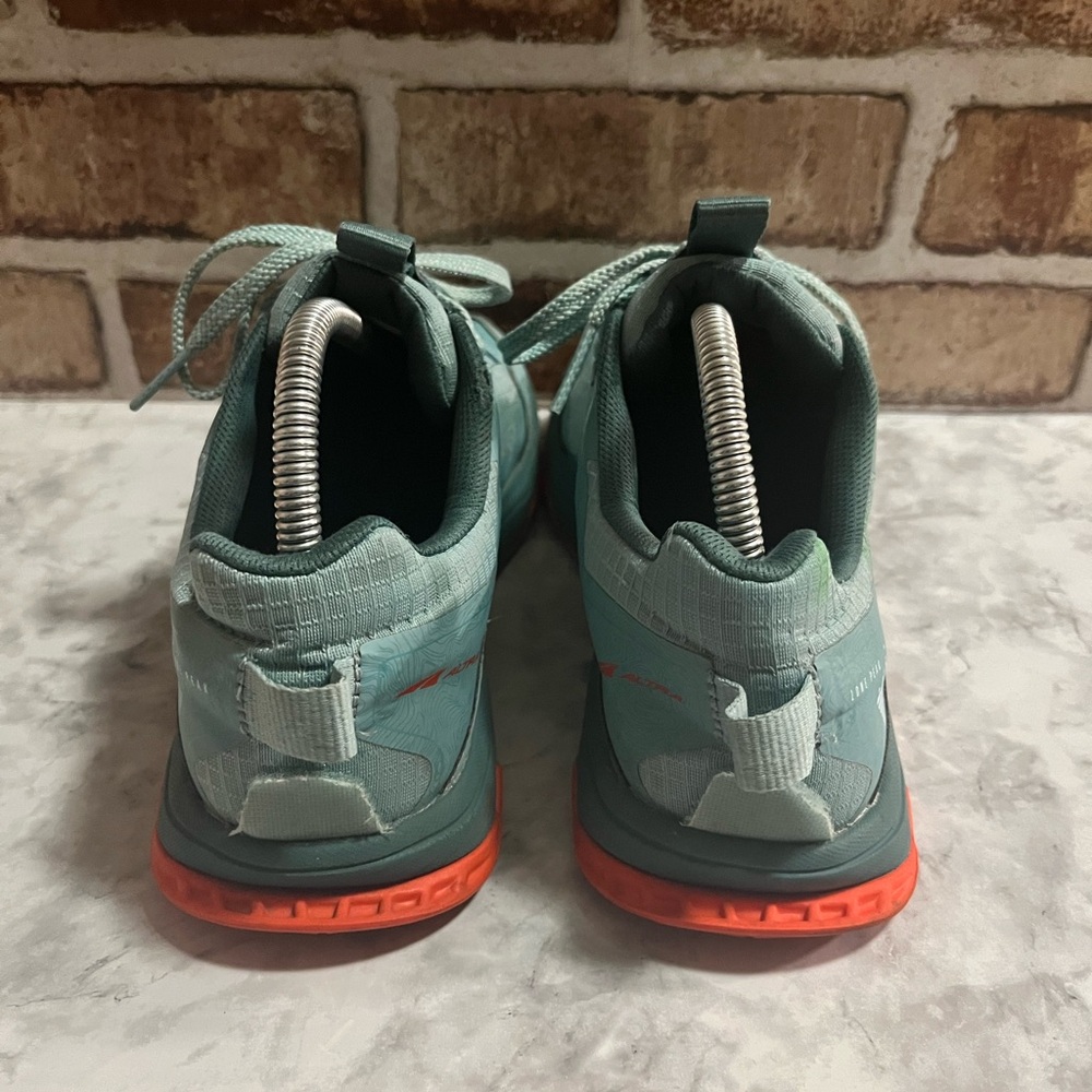 Altra - Picture 4 of 6